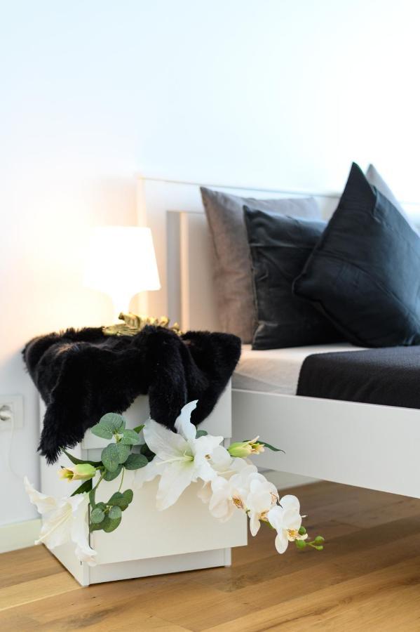 North Artistique - Aviatiei Apartment Букурещ Екстериор снимка